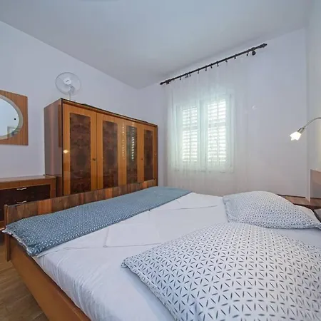Sonja 4+3 Apartment *